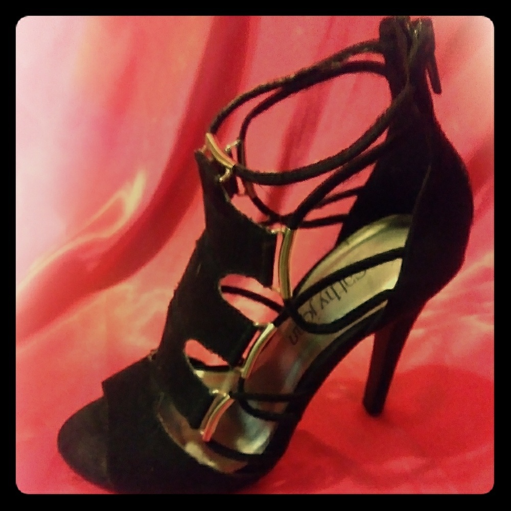 🔥reduced🔥Cathy Jean Black Strappy Heels